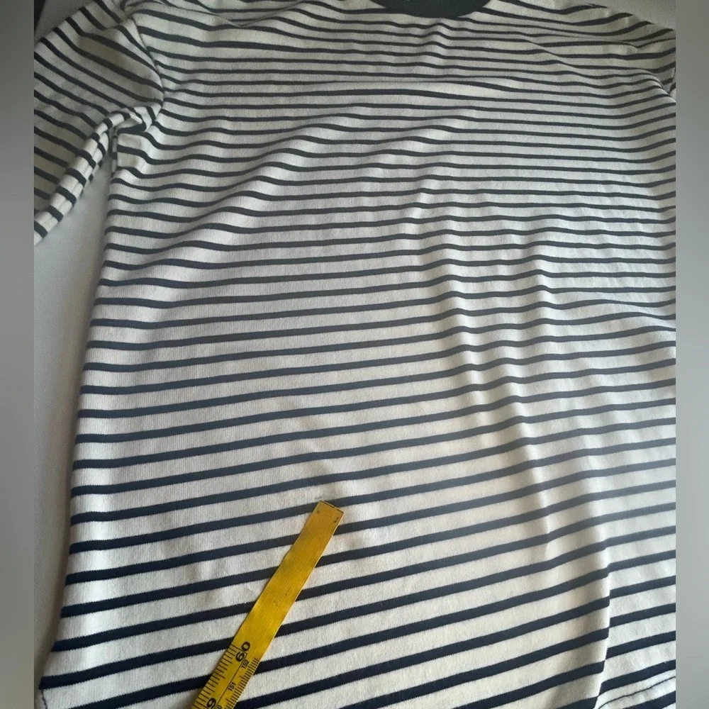 Tuckernuck Pomander Place Long Sleeved Crew Neck Striped Women’s Top Size Small - Picture 8 of 10